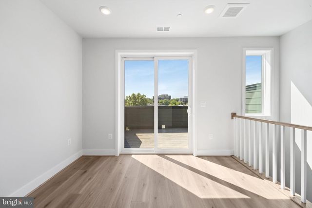 5965 JOSIAH HENSON PKWY, North Bethesda, MD 20852
