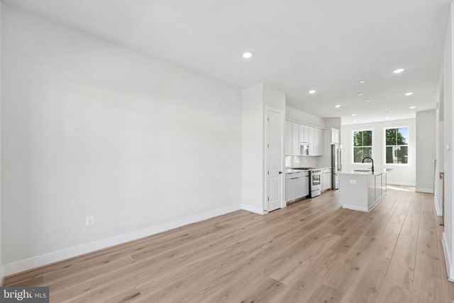 5965 JOSIAH HENSON PKWY, North Bethesda, MD 20852
