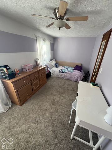 335 S 25th Avenue, Beech Grove, IN 46107