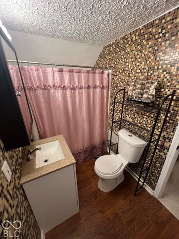 335 S 25th Avenue, Beech Grove, IN 46107