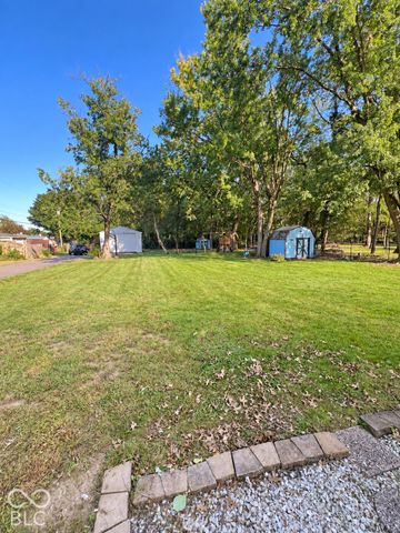 335 S 25th Avenue, Beech Grove, IN 46107