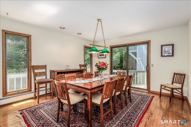 4 Deerfield Road, Brookfield, CT 06804