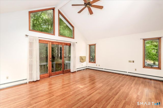 4 Deerfield Road, Brookfield, CT 06804