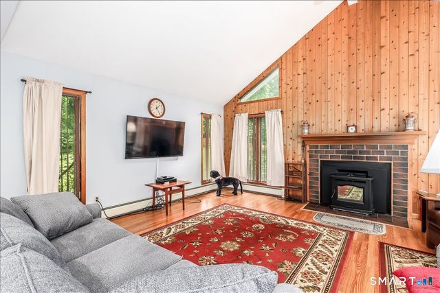 4 Deerfield Road, Brookfield, CT 06804