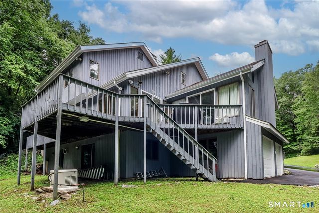 4 Deerfield Road, Brookfield, CT 06804
