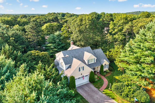 15 Ironwood Court, Dennis, MA 02638