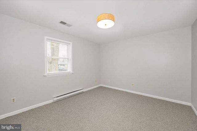 64 STANLEY HAUVER DR, Smithsburg, MD 21783