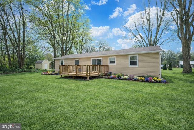 64 STANLEY HAUVER DR, Smithsburg, MD 21783