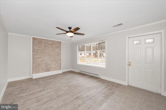 64 STANLEY HAUVER DR, Smithsburg, MD 21783