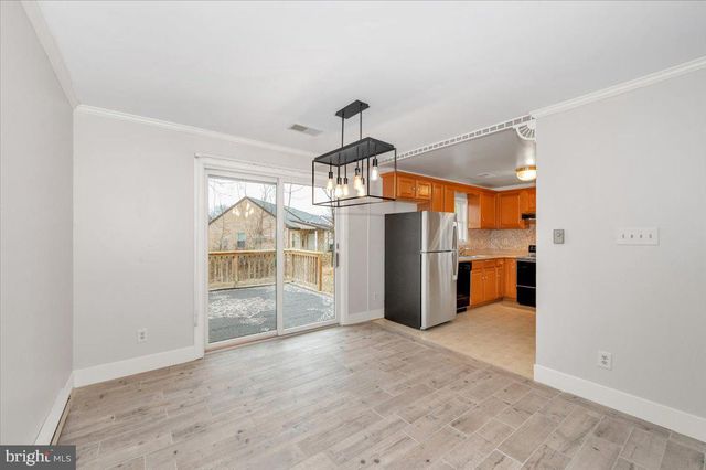 64 STANLEY HAUVER DR, Smithsburg, MD 21783