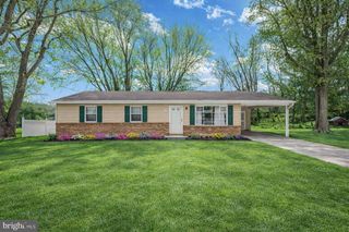 64 STANLEY HAUVER DR, Smithsburg, MD 21783