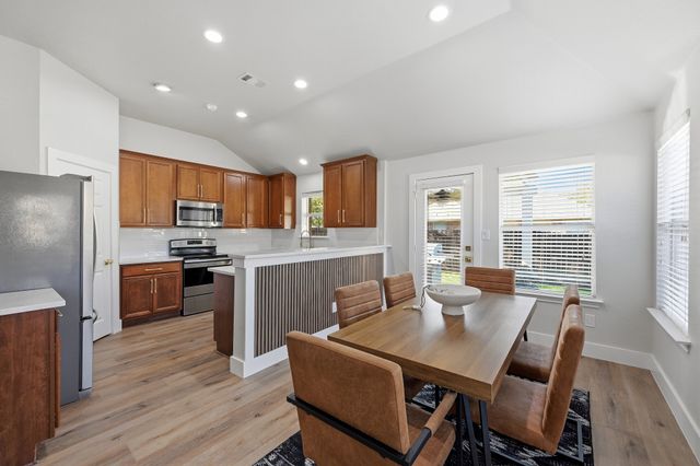 3321 Versante Drive, Bedford, TX 76021