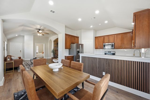 3321 Versante Drive, Bedford, TX 76021