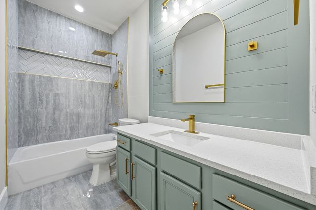 3321 Versante Drive, Bedford, TX 76021