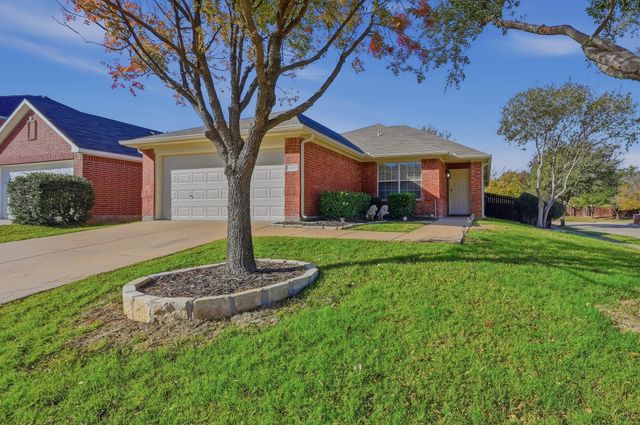 3321 Versante Drive, Bedford, TX 76021