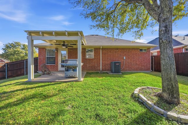 3321 Versante Drive, Bedford, TX 76021