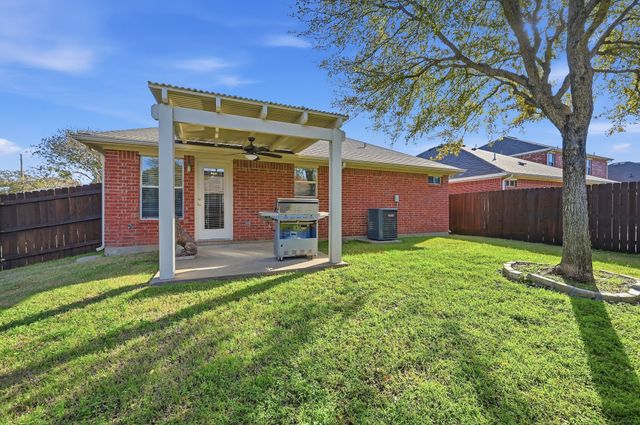 3321 Versante Drive, Bedford, TX 76021