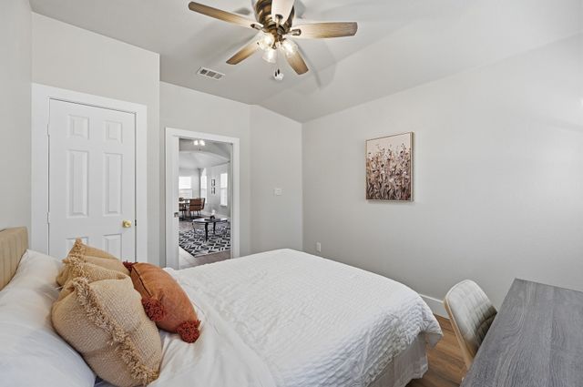 3321 Versante Drive, Bedford, TX 76021