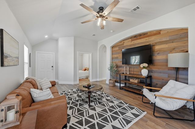 3321 Versante Drive, Bedford, TX 76021