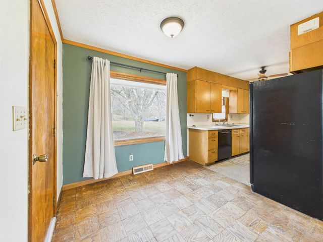 3515 W 200 N Road, Huntington, IN 46750