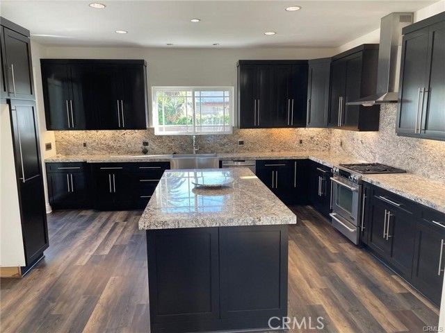 17358 Martha Street, Encino (los Angeles), CA 91316