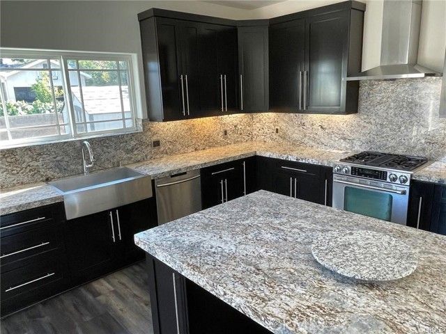 17358 Martha Street, Encino (los Angeles), CA 91316