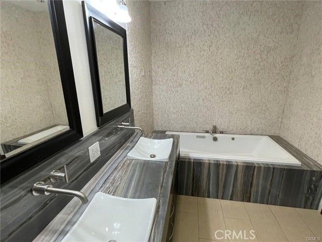 17358 Martha Street, Encino (los Angeles), CA 91316