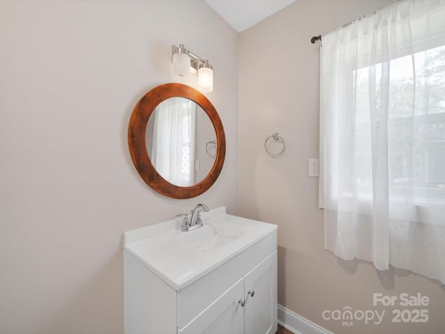 2364 Lakeside Drive, Liberty Hill, SC 29074