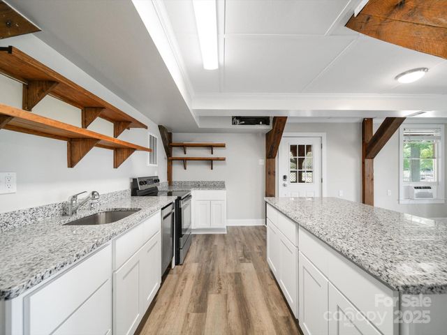 2364 Lakeside Drive, Liberty Hill, SC 29074