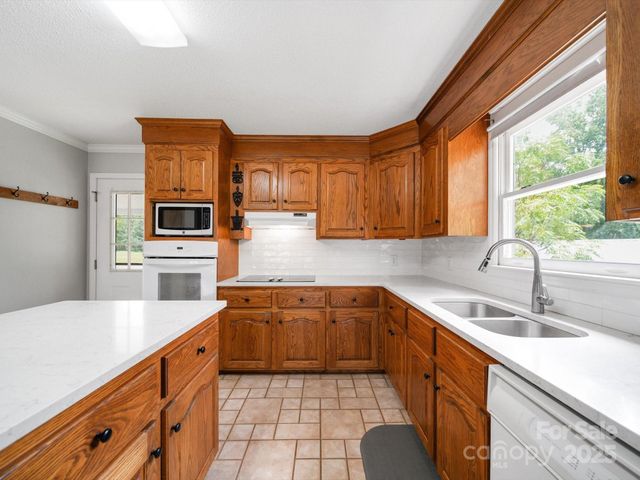 2364 Lakeside Drive, Liberty Hill, SC 29074