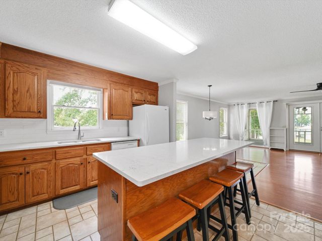 2364 Lakeside Drive, Liberty Hill, SC 29074