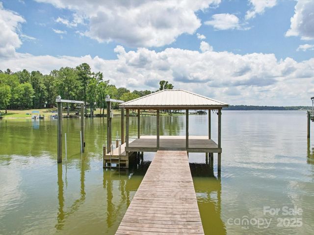 2364 Lakeside Drive, Liberty Hill, SC 29074