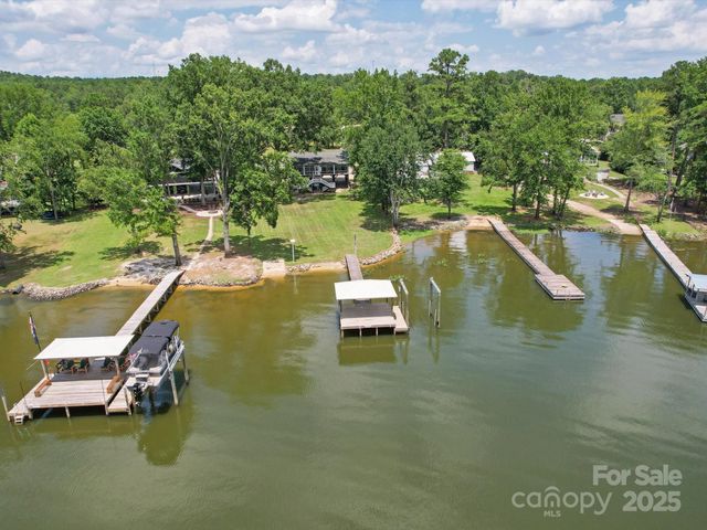 2364 Lakeside Drive, Liberty Hill, SC 29074
