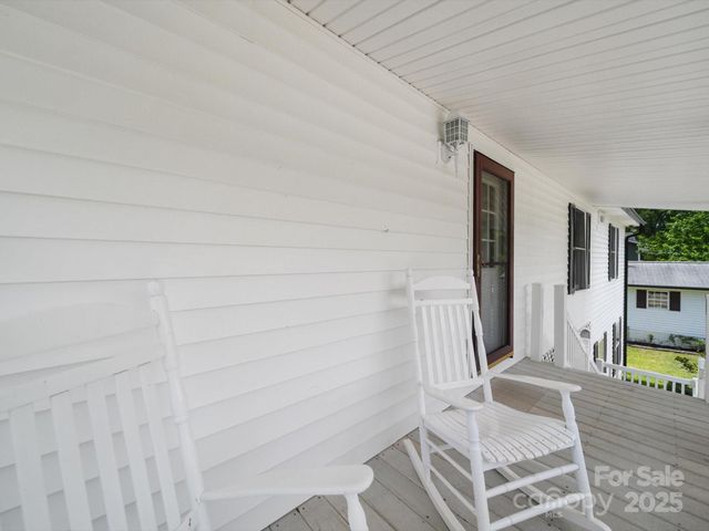 2364 Lakeside Drive, Liberty Hill, SC 29074