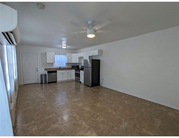 411 S ALBANY AVENUE 3, Tampa, FL 33606