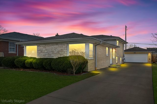 2610 Sunnyside Avenue, Westchester, IL 60154