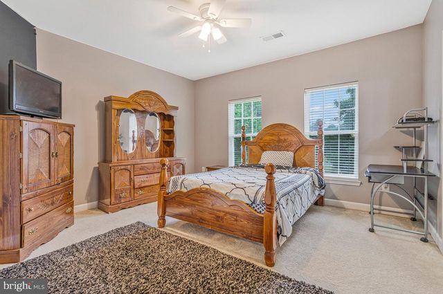 5563 NOTCHED BEAK CT, Waldorf, MD 20601