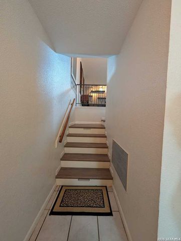 3103 Eisenhauer Rd Apt L21, San Antonio, TX 78209