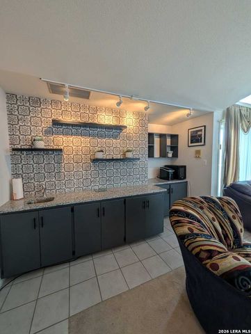 3103 Eisenhauer Rd Apt L21, San Antonio, TX 78209