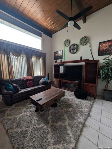 3103 Eisenhauer Rd Apt L21, San Antonio, TX 78209