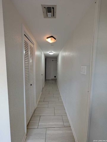 3103 Eisenhauer Rd Apt L21, San Antonio, TX 78209