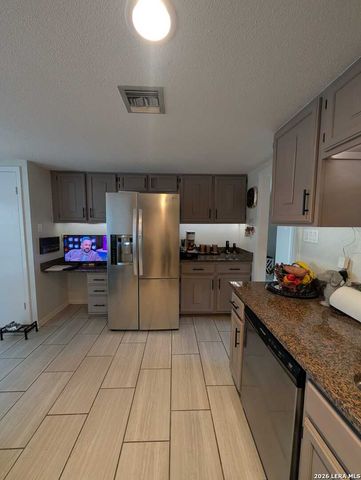 3103 Eisenhauer Rd Apt L21, San Antonio, TX 78209