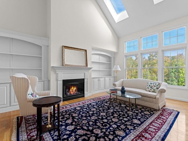 9 Baldwin Court 9, Westborough, MA 01581