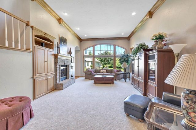 4360 HILTON HEAD COURT, Hobart, WI 54155