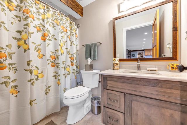 4360 HILTON HEAD COURT, Hobart, WI 54155