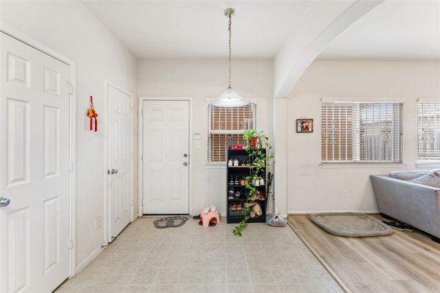 7255 Autumn Sun Drive, Houston, TX 77083