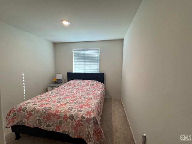 11115 Guaranda Place, Bakersfield, CA 93306