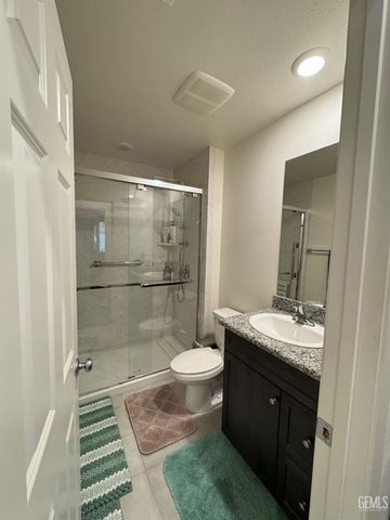 11115 Guaranda Place, Bakersfield, CA 93306