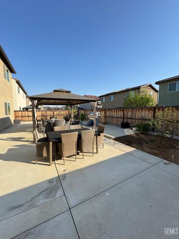 11115 Guaranda Place, Bakersfield, CA 93306