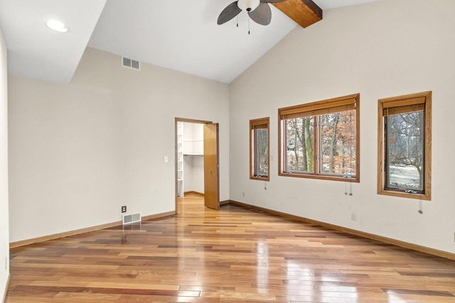 W10725 Wildwood Way, Poynette, WI 53955